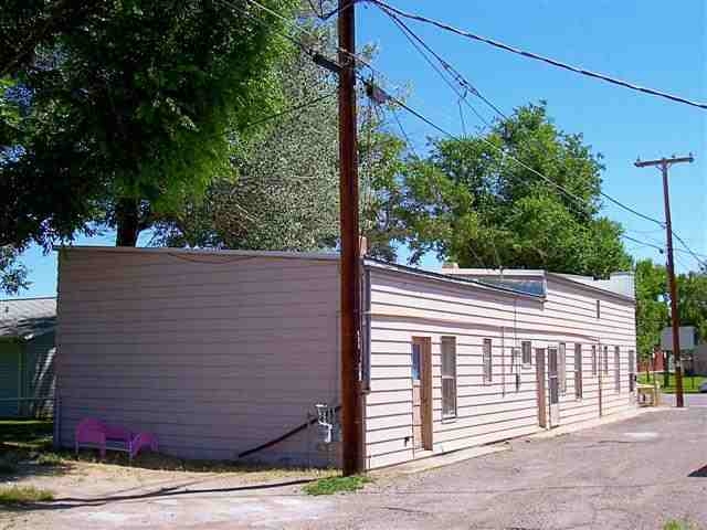 212 Springview St in Thermopolis, WY - Foto de edificio - Building Photo