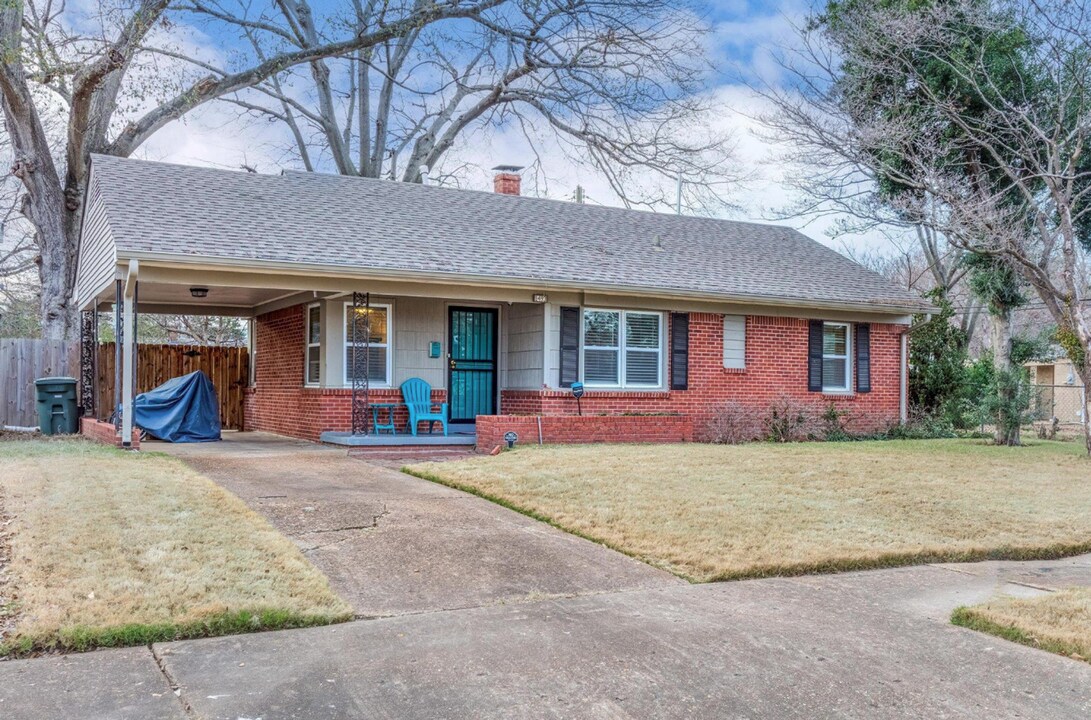 1493 Raymore Rd in Memphis, TN - Building Photo