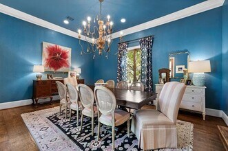 8129 San Fernando Way in Dallas, TX - Building Photo - Building Photo