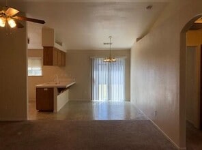 932 Alpen Dr in Lemoore, CA - Building Photo - Building Photo