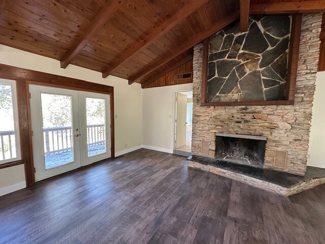 49751 Pierce Dr in Oakhurst, CA - Building Photo - Building Photo