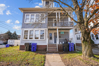 1088 Lonsdale Ave in Central Falls, RI - Building Photo - Building Photo