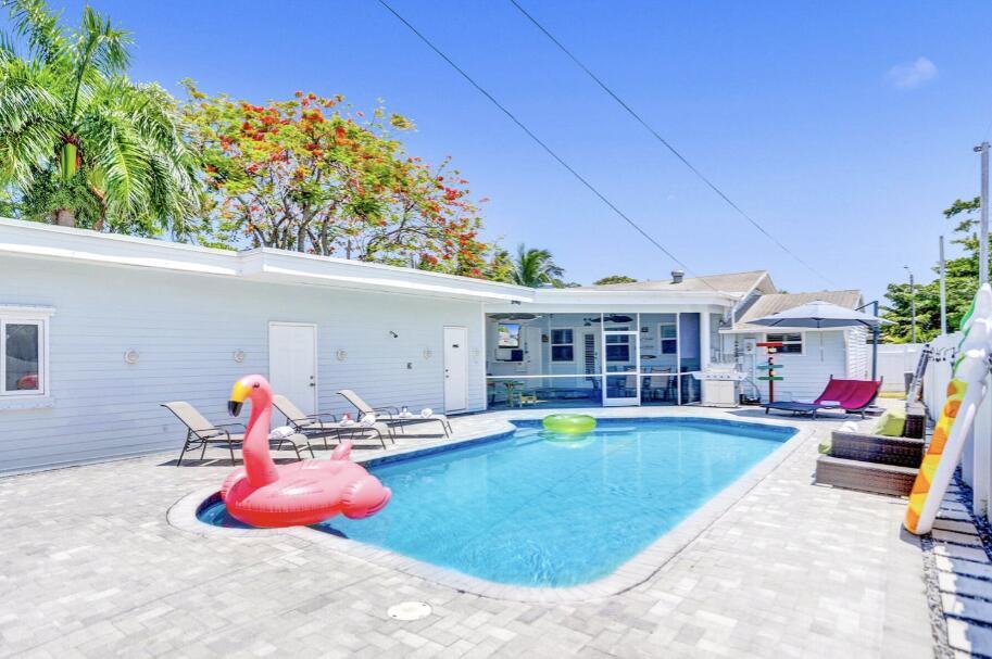 42 SW 12th St in Dania Beach, FL - Building Photo