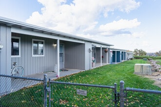 River Vista Apartments in Kennewick, WA - Foto de edificio - Building Photo