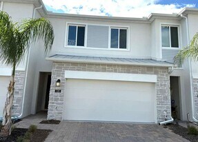 120 Bogey Dr in Davenport, FL - Building Photo