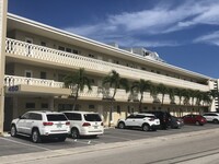 450 Golden Isles Dr, Unit 1G photo'