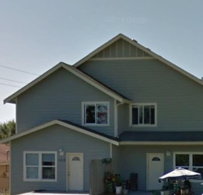 property at 2609-2611 Racine St