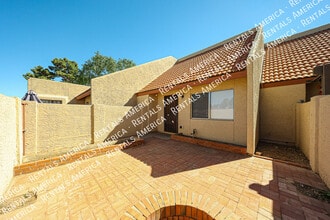 4120 W Calavar Rd in Phoenix, AZ - Building Photo - Building Photo