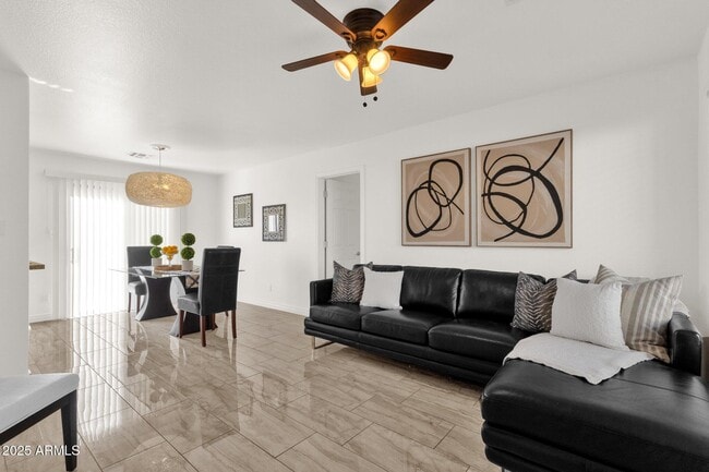 13636 N Saguaro Blvd in Fountain Hills, AZ - Building Photo - Building Photo