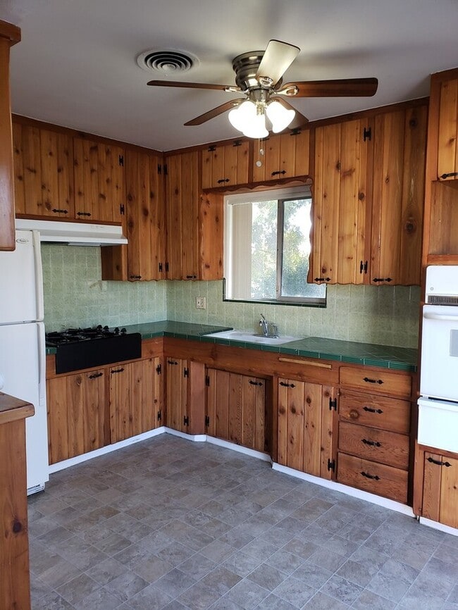 property at 3704 Jill Ln