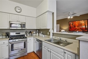 9000 S Las Vegas Blvd in Las Vegas, NV - Building Photo