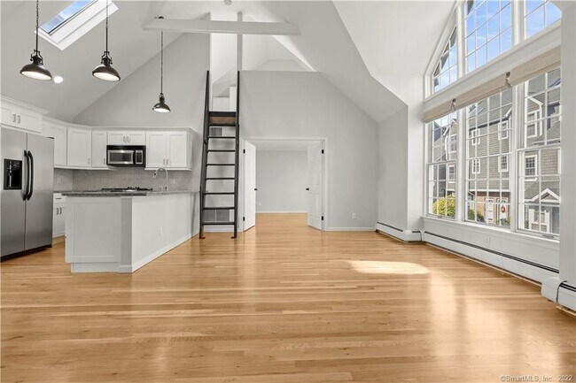 property at 94 Southfield Ave