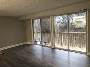 31 Sequoia Ct, Unit 31 Sequoia Court in Evesham, NJ - Foto de edificio - Building Photo