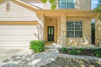 12143 Dawson Cir in San Antonio, TX - Building Photo - Building Photo