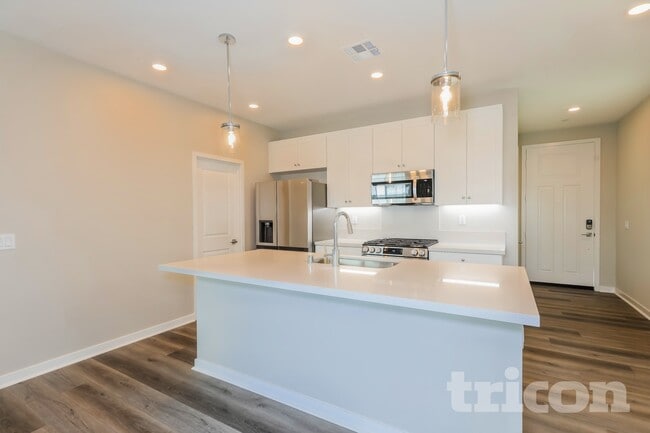 31573 Dwight Dr in Menifee, CA - Building Photo - Building Photo