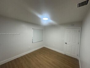3621 NW 23rd Ct in Miami, FL - Building Photo - Building Photo