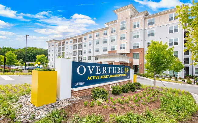 Overture Chapel Hill 55+ Active Adult Apartment Homes in Chapel Hill, NC - Foto de edificio - Building Photo