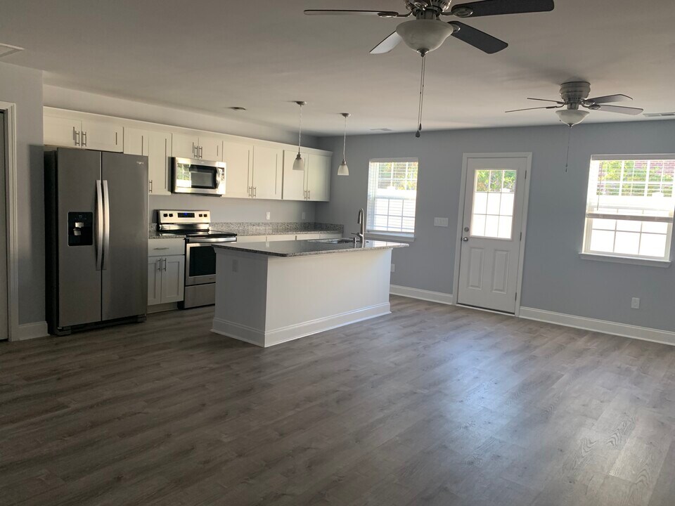 609 37th Ave N, Unit 609 -J in Myrtle Beach, SC - Building Photo