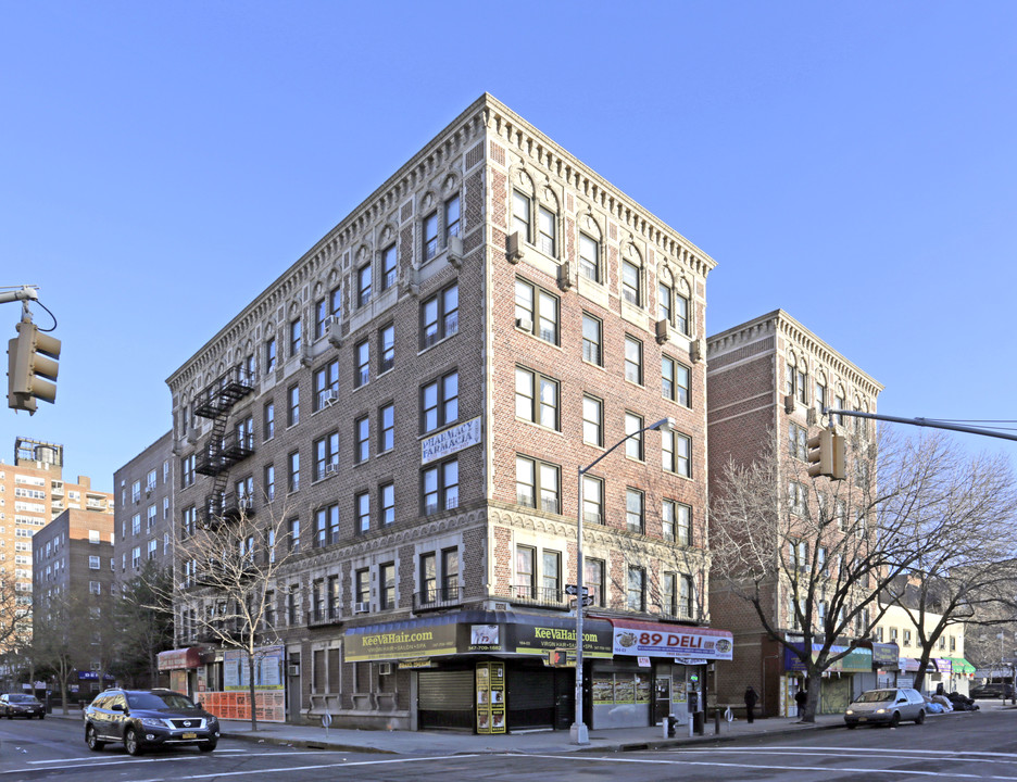 164-03 89th Ave in Jamaica, NY - Building Photo