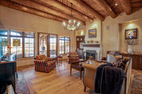 99 Paseo Aragon in Santa Fe, NM - Building Photo - Building Photo