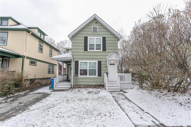 46 Hartsen St, Unit Upper