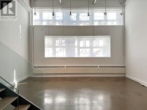 1173 Dundas St E in Toronto, ON - Building Photo - Building Photo