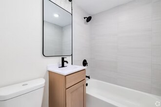 921 Tyson Ave in Philadelphia, PA - Building Photo - Building Photo