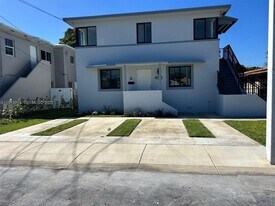 450 Beacom Blvd in Miami, FL - Building Photo