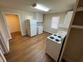 313 E Turner St in Statesville, NC - Building Photo - Building Photo