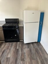 67 W Mission Ave in Ventura, CA - Building Photo - Building Photo