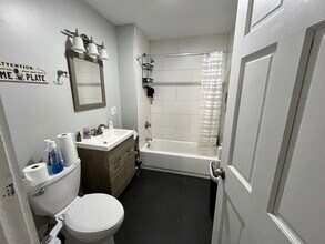 34 Russell St, Unit 3 in Malden, MA - Building Photo - Building Photo