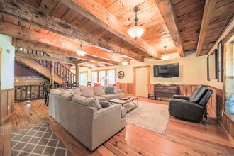195 Black Bear Dr in Mars Hill, NC - Building Photo - Building Photo