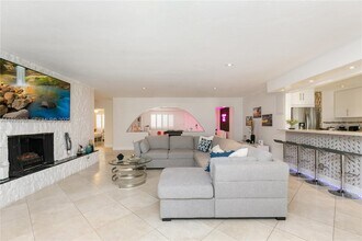 1900 N Victoria Park Rd in Fort Lauderdale, FL - Building Photo - Building Photo