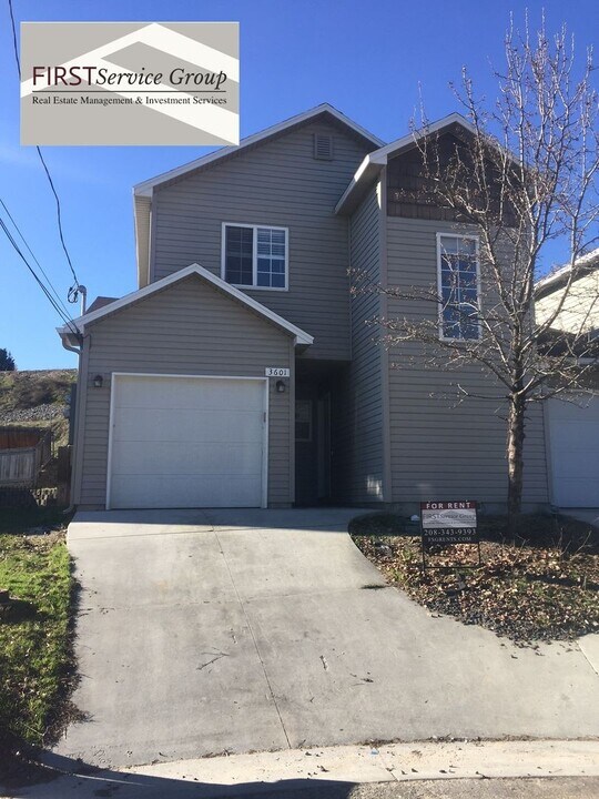 3601-3603 Dill Dr in Boise, ID - Building Photo