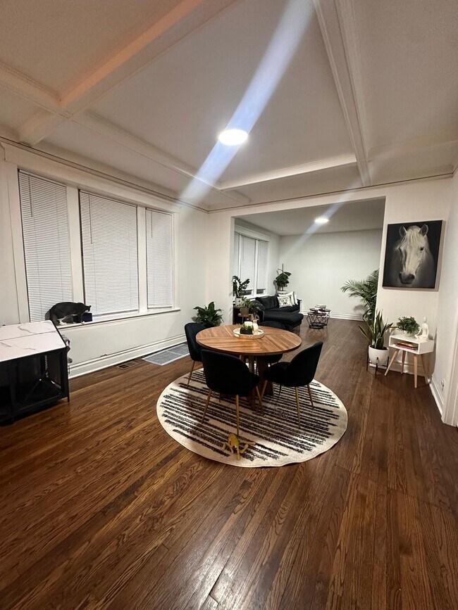 3706 W Roscoe St in Chicago, IL - Building Photo - Building Photo