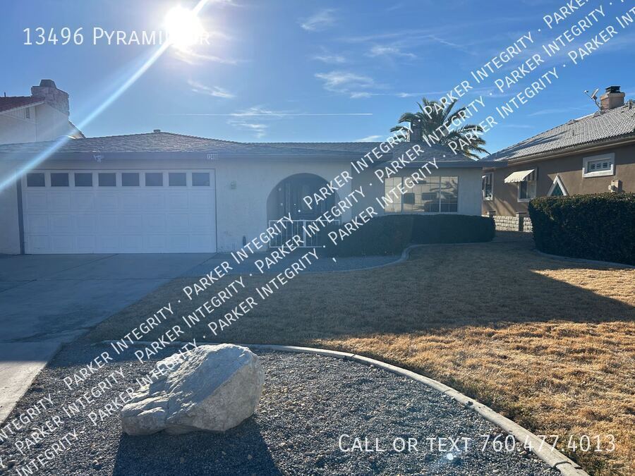 13496 Pyramid Dr in Victorville, CA - Building Photo