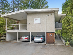 Ravenna Terrace Apartments in Seattle, WA - Building Photo - Building Photo