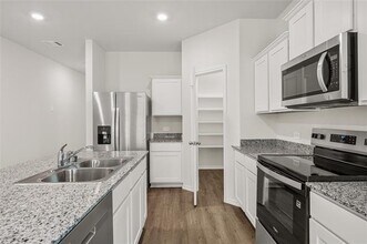 3428 Rendezvous Wy in Sherman, TX - Building Photo - Building Photo