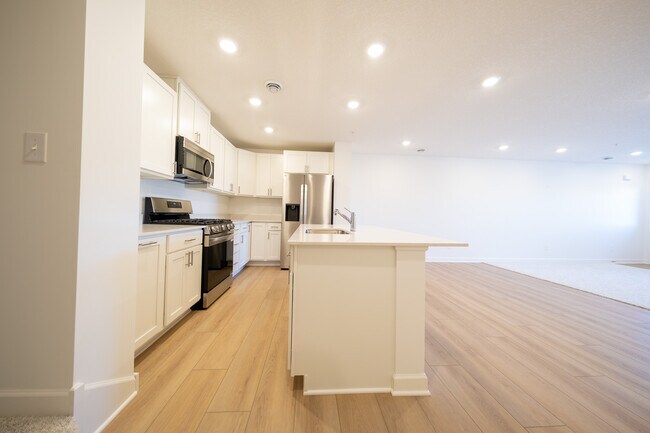 5147 Long Pointe Pass in Woodbury, MN - Building Photo - Building Photo