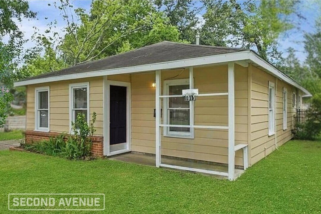 1913 14th St in Galena Park, TX - Building Photo