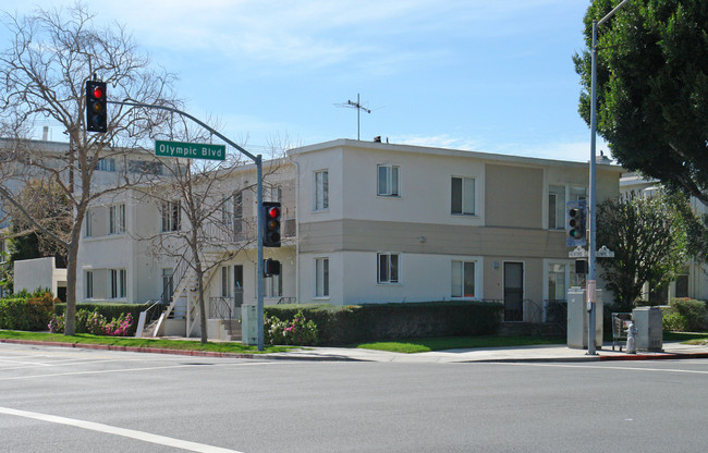 9300 W Olympic Blvd in Beverly Hills, CA - Building Photo - Building Photo