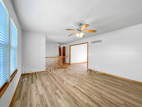 6357 Blue Ridge Blvd in Raytown, MO - Foto de edificio - Building Photo