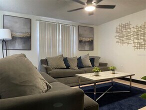 2038 Alderman Rd in Auburndale, FL - Building Photo - Building Photo
