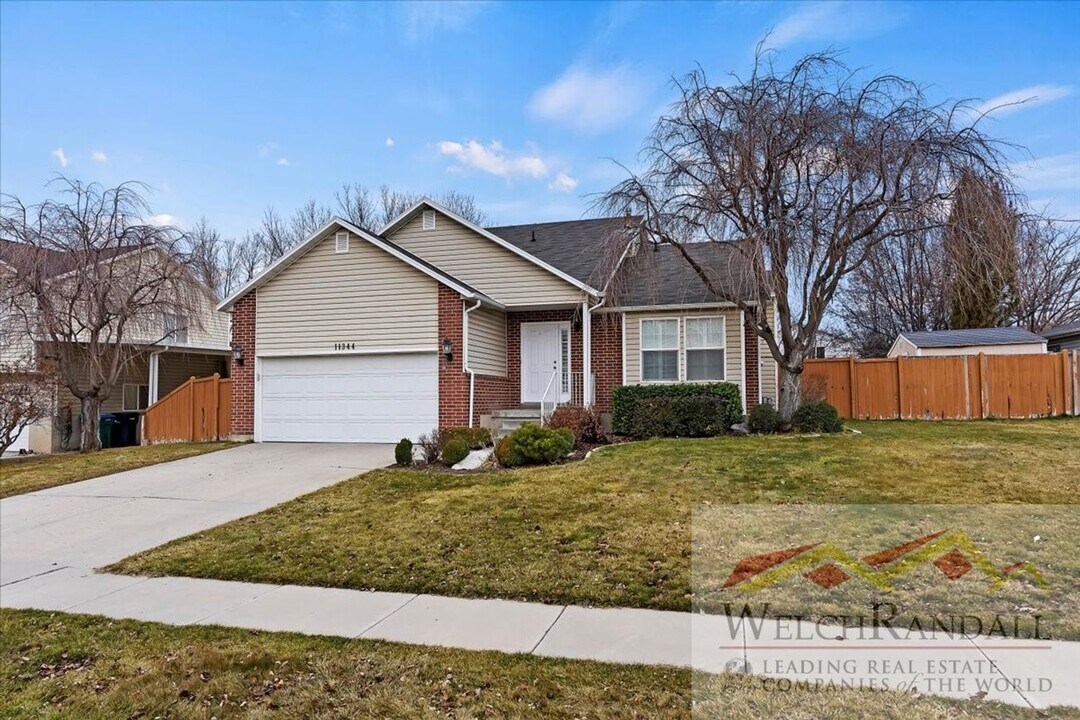 11344 Abbottsford Ln in Sandy, UT - Foto de edificio