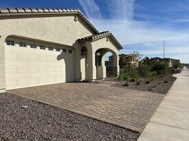 10924 E Texas Ave in Mesa, AZ - Building Photo