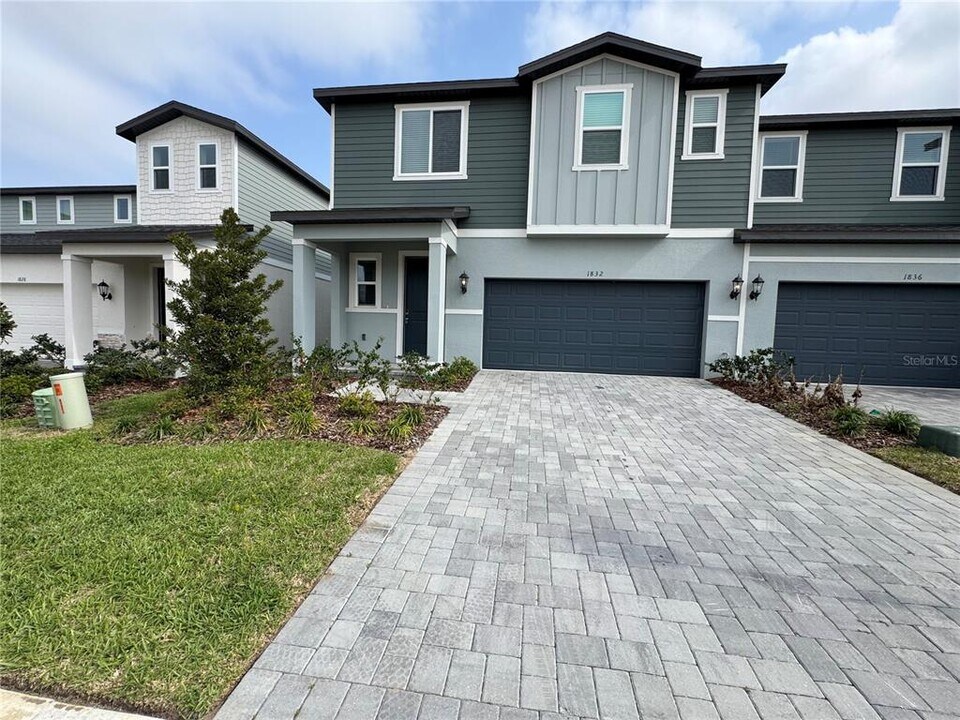 1832 Archer Dr in Minneola, FL - Building Photo