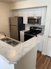 4521 S Bella Verde Ct in Millcreek, UT - Building Photo - Building Photo