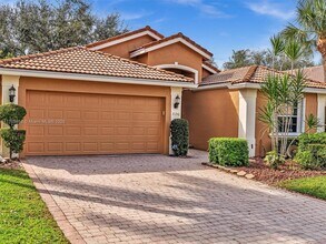 7156 Vía Verona in Delray Beach, FL - Building Photo - Building Photo