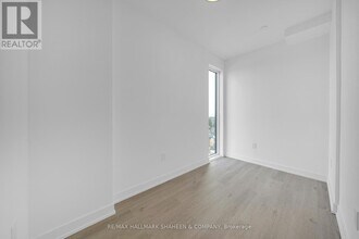 4569 Kingston Rd in Toronto, ON - Building Photo - Building Photo