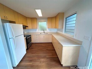 99-102-102 Olopana St in Aiea, HI - Building Photo - Building Photo